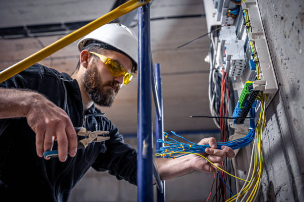 Best Local Electrician Companies  in Hollins, VA