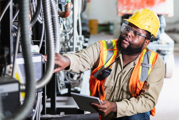 Best Licensed Electrician  in Hollins, VA